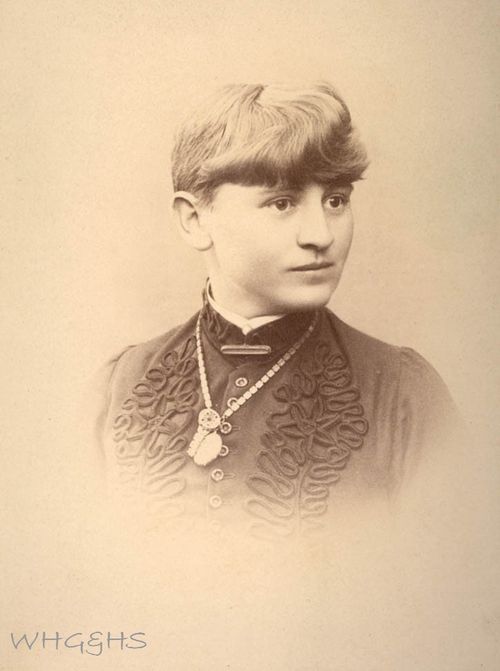 Minna Tennant portrait